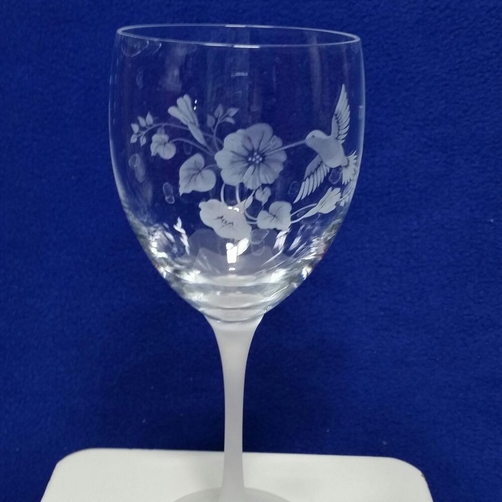 Avon Hummingbird Crystal Water Goblet With Dark Frosted Stem Wedding Barware - Picture 5 of 10